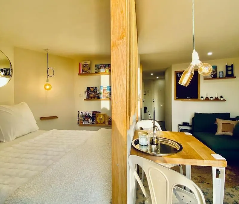 *Astoria 7* Rooftop Cosy A Vichy 0*,  France