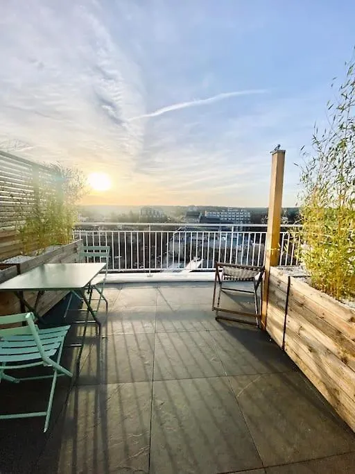 *Astoria 7* Rooftop Cosy A Vichy Apartment